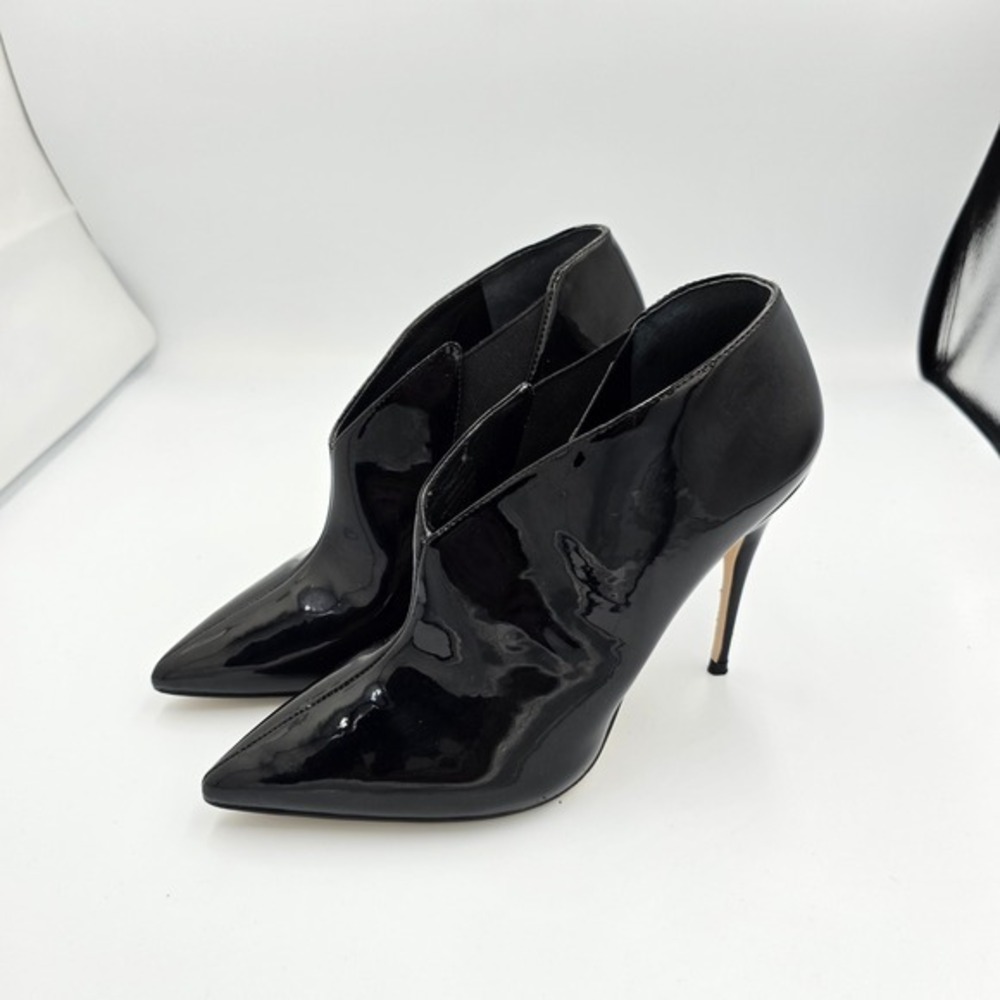Guess Pointed Toe Stiletto Ankle Booties Black Patent‎ Leather Heel 7.5M